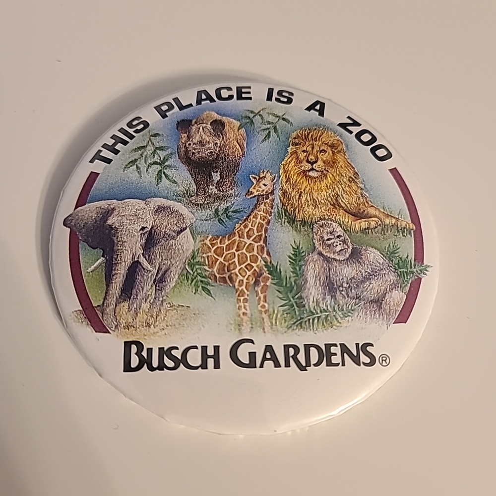 Vintage Busch Gardens Animal-Themed Pin